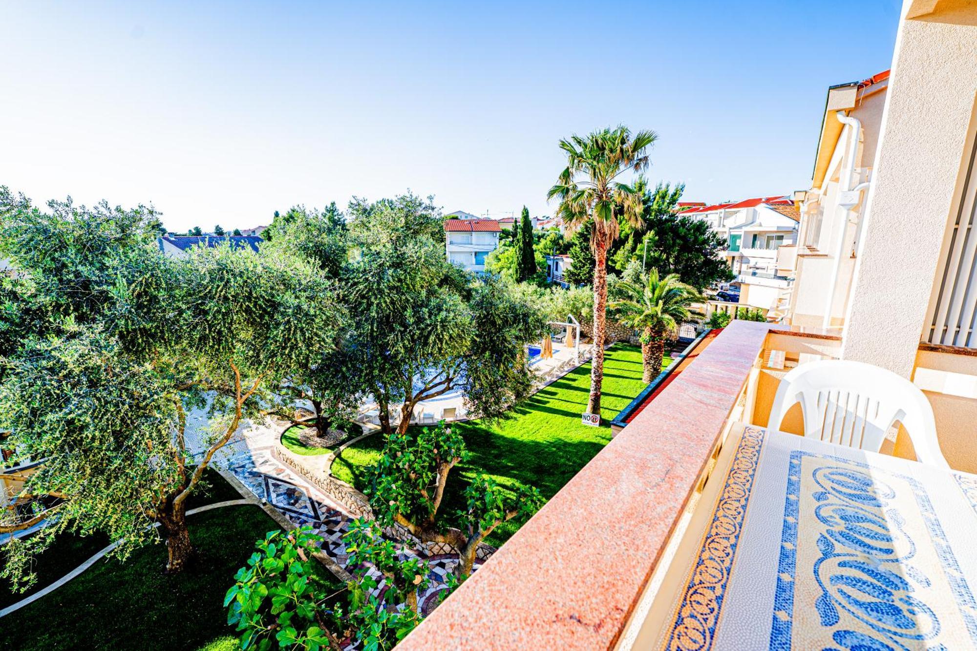 Resort Trcol Novalja Exterior photo
